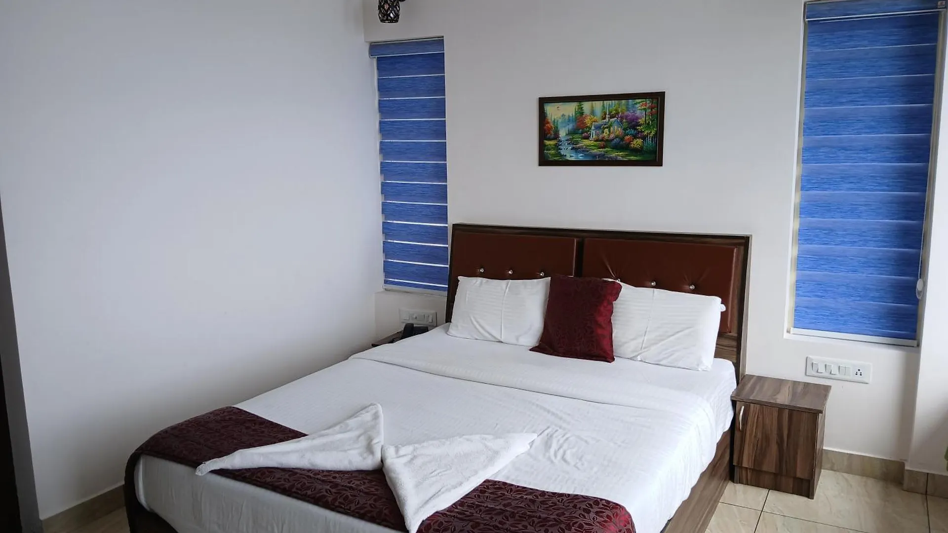 Sky Elanza Hotel Munnar India