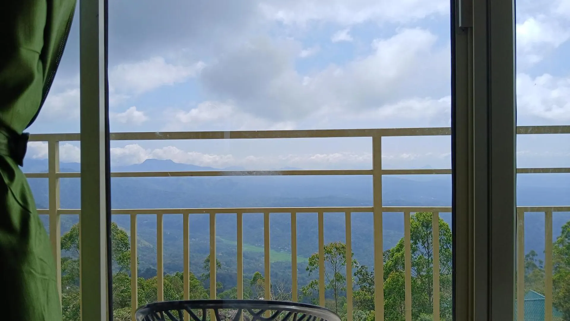 Sky Elanza Hotel Munnar 3*,  India