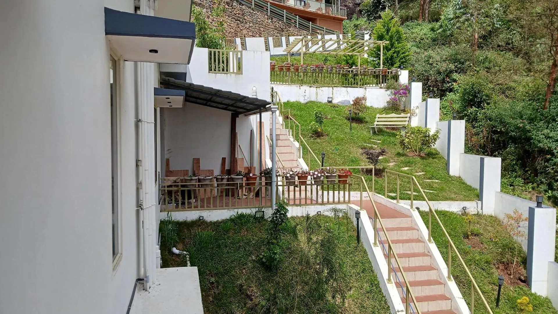 Sky Elanza Hotel Munnar India