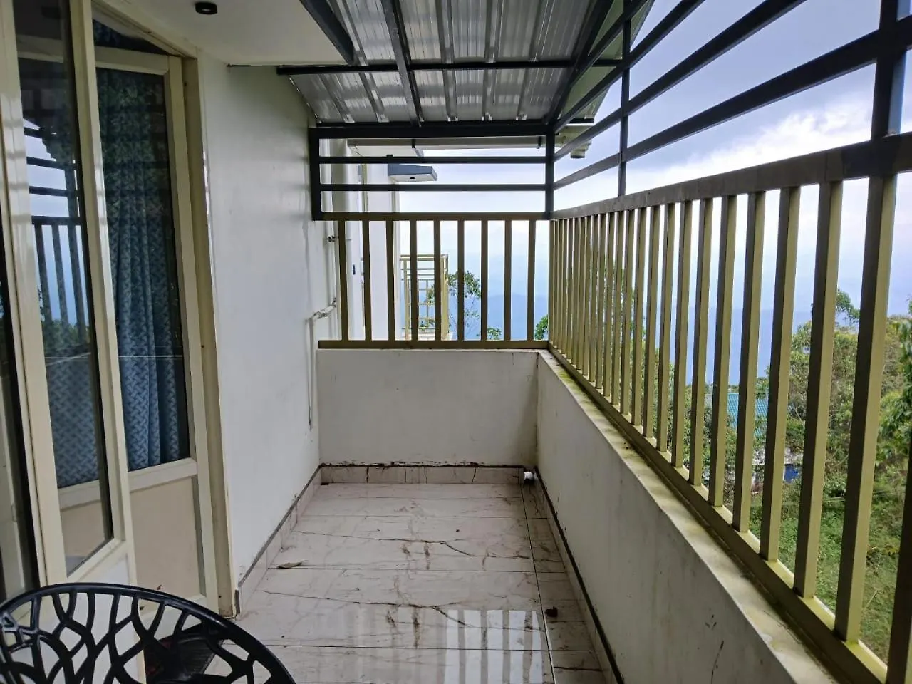 ***  Sky Elanza Hotel Munnar India